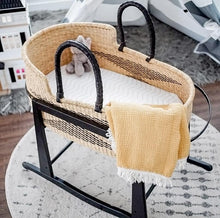 Load image into Gallery viewer, moses basket bassinet