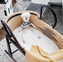 Load image into Gallery viewer, moses basket bassinet safety