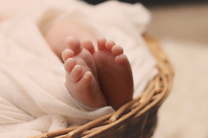 6 Quick Tips for Adjusting Newborns to Life Outside the Womb