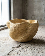 Load image into Gallery viewer, Bolga Wave Table Basket 08