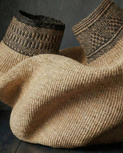 Load image into Gallery viewer, Two Head Wave Floor Basket 02