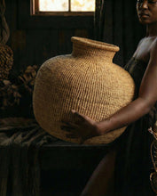 Load image into Gallery viewer, Bolga Round Wave Basket 07