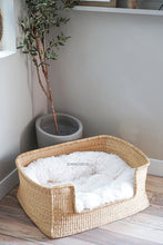 Load image into Gallery viewer, bolga dog basket bed 4