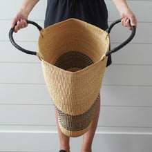 Load image into Gallery viewer, women large straw tote bag