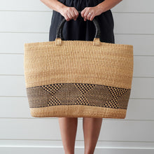 Load image into Gallery viewer, large straw tote bag
