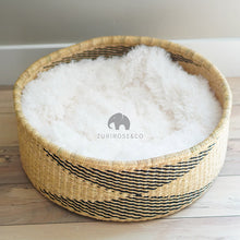 Load image into Gallery viewer, woven cat basket bed