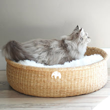 Load image into Gallery viewer, woven cat bed basket