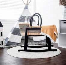 Load image into Gallery viewer, natural organic moses basket