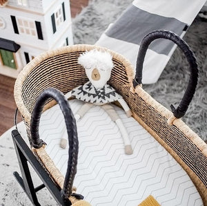 african moses basket stand