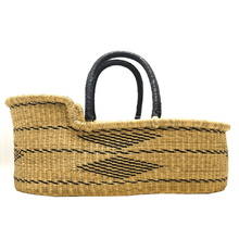 Load image into Gallery viewer, wicker baby basket
